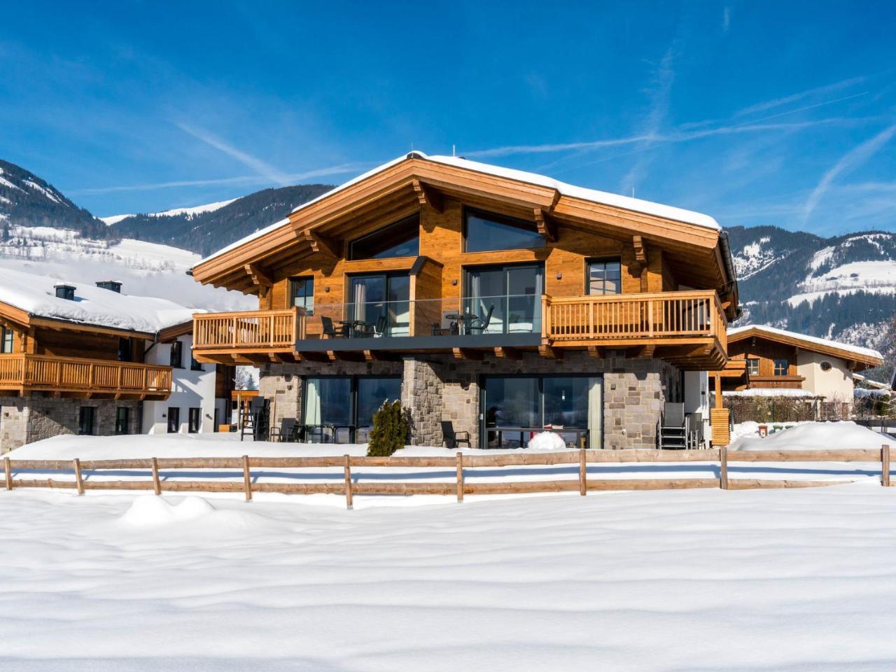 Semi Detached Chalet In M Hlbach With Sauna Mühlbach am Hochkönig Exterior foto